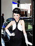 2009年济南车展俏皮可爱的丰田车模