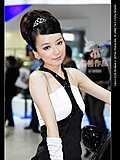 2009年济南车展俏皮可爱的丰田车模