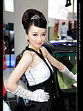 2009年济南车展俏皮可爱的丰田车模