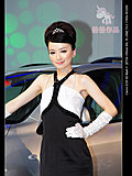 2009年济南车展俏皮可爱的丰田车模
