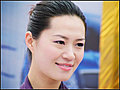 美女车模