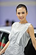 靓丽车模