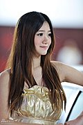 靓丽车模