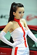 靓丽车模
