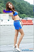 俊俏甜美