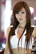[黄美姬车展] Beautiful photo!