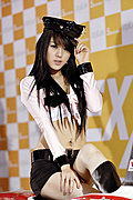 韩国美女车模黄美姬