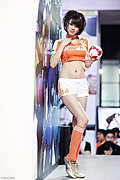 韩国美女车模黄美姬