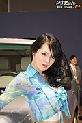 靓丽车模