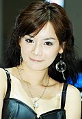 靓丽车模