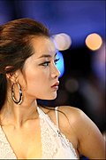 靓丽车模