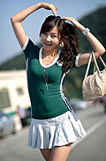 甜美动人惹人怜惜