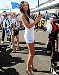 MotoGP顶级赛车女郎 盛夏拍摄绝美照