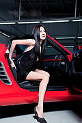 气质美女走光 与保时捷