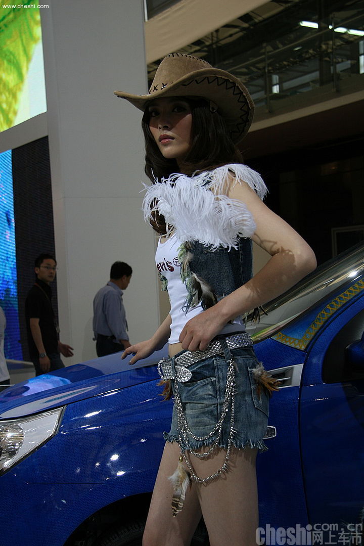 乐骋牛仔美女
