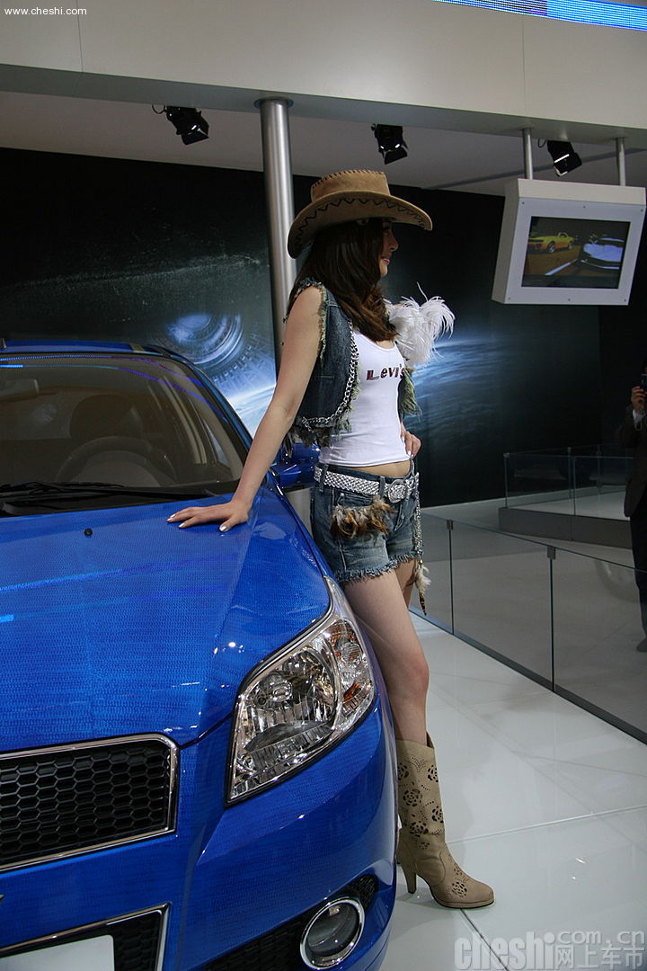 乐骋牛仔美女
