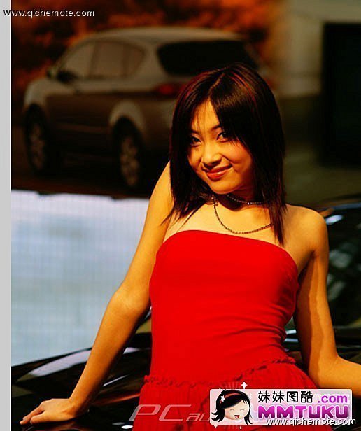 可爱甜美车模美眉