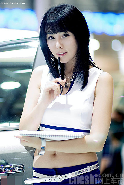 美女车模李智友