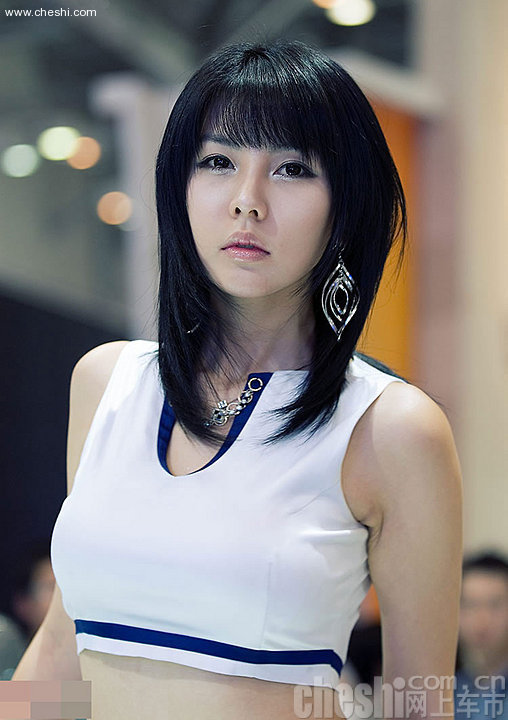 美女车模李智友