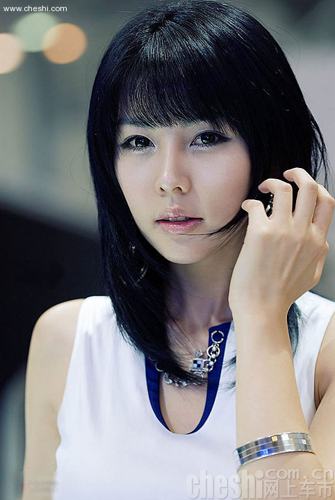 美女车模李智友