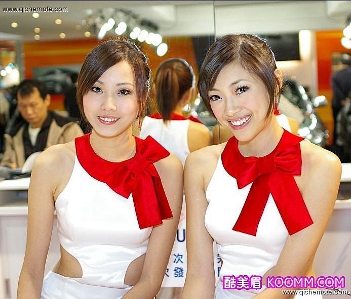 2009北京现代车展上的性感车模