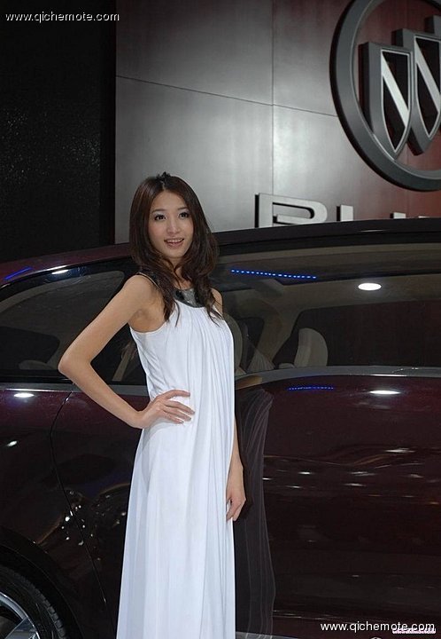 2009广州车展车模侧脸写真