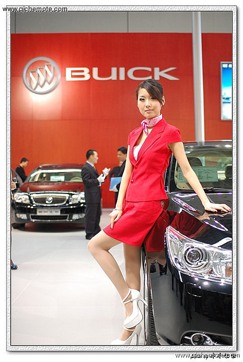 2009南宁东盟车展的美女车模们