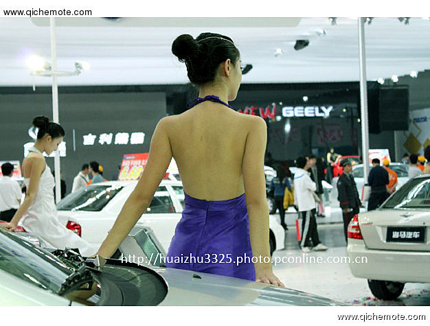 2009南宁东盟车展的美女车模们