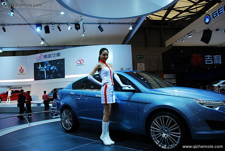 Auto Shanghai 2009 -车模全身