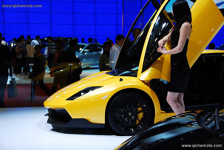 Auto Shanghai 2009 -车模全身