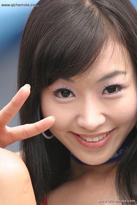 电眼美女