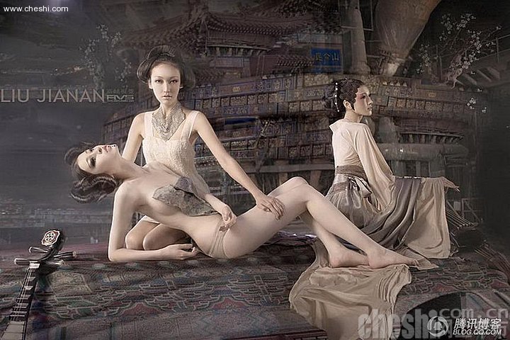 美腿美胸