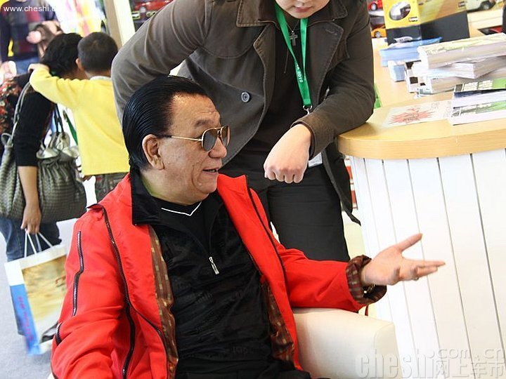 侯耀华亮相北京车展