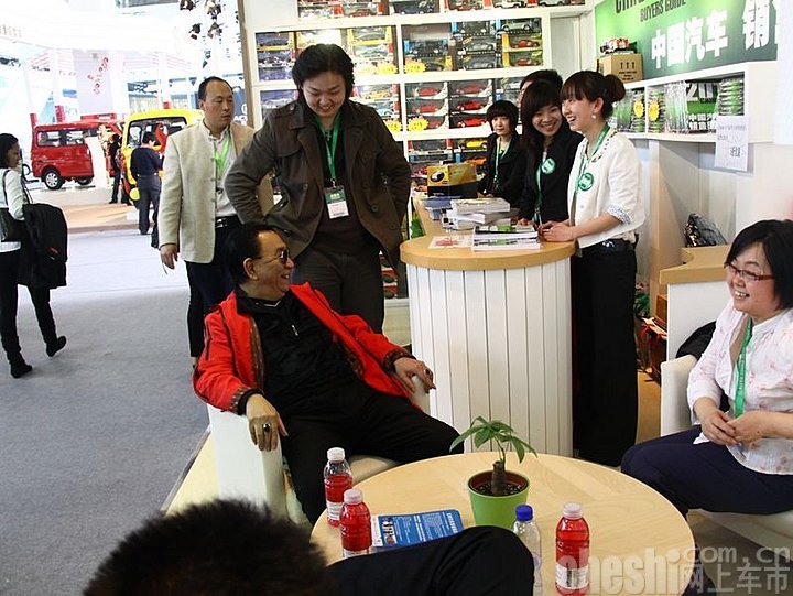 侯耀华亮相北京车展