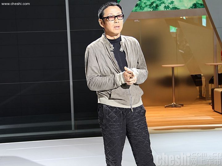 陈道明现身车展