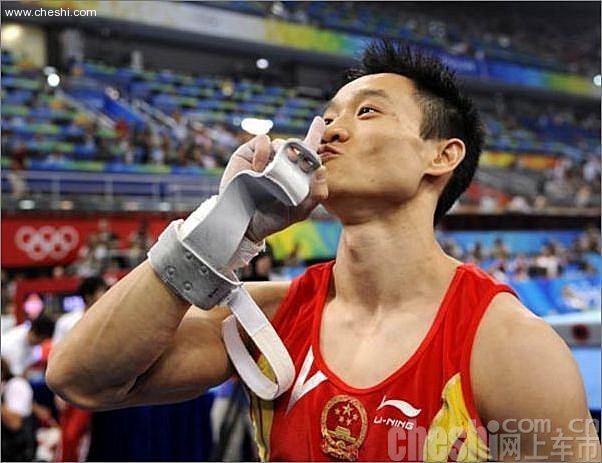 奥运冠军杨威亲临E1馆