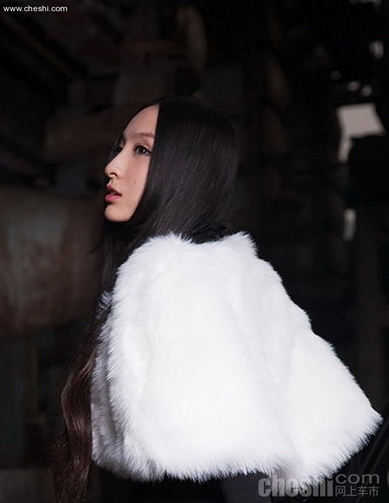 小美女彤彤