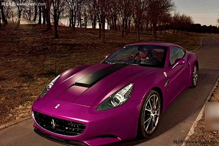 美艳不可方物 紫红色法拉利和它的车模 网上车