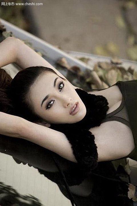 性感美女火辣诱惑