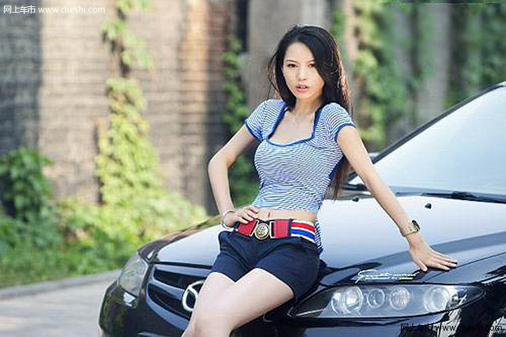 性感女神媚态撩人