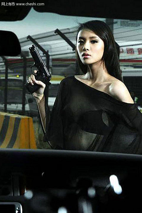 长腿美女火辣诱惑
