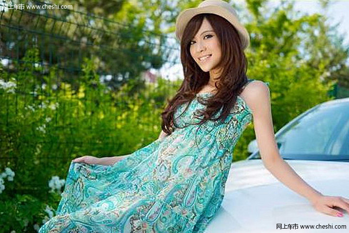 清纯美女清新出镜
