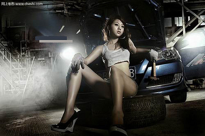 性感狂野汽修美女