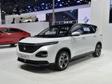 新宝骏RM-5 白色