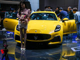 玛莎拉蒂 GranTurismo 黄色