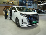 腾势 D9 DM-i AWD 白色
