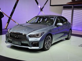 英菲尼迪Q50