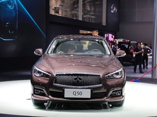 英菲尼迪 Q50