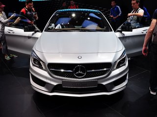 奔驰CLA