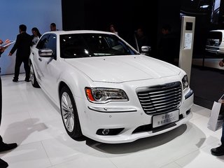300C